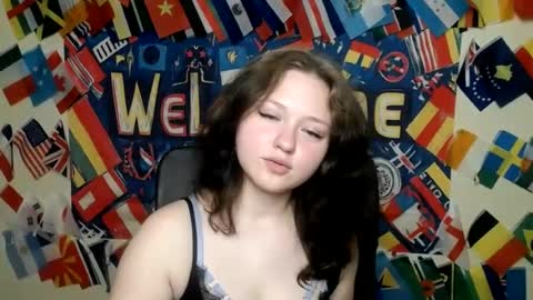 Snapshot of _foxy_lady chatting on 26, 6, 2026 Alice online show from 26, 6, 2026