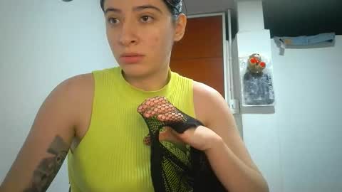 Mia-foster online show from 10, 1, 2026