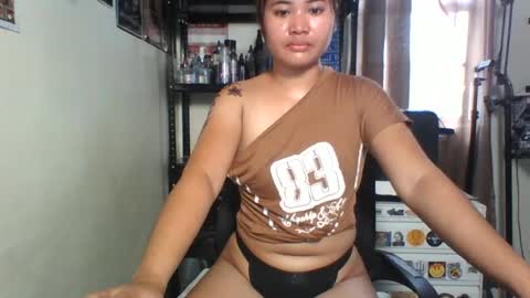 Snapshot of _genevieve22_ chatting on 3, 7, 2026 genny online show from 3, 7, 2026