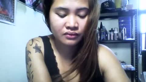 Snapshot of _genevieve22_ chatting on 4, 7, 2026 genny online show from 4, 7, 2026