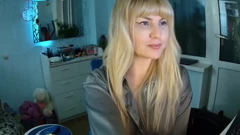 _glamorous_ online show from 10, 2, 2025