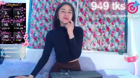 Gwen online show from 19, 2, 2025