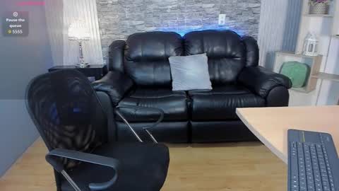 Hanna online show from 10, 2, 2026