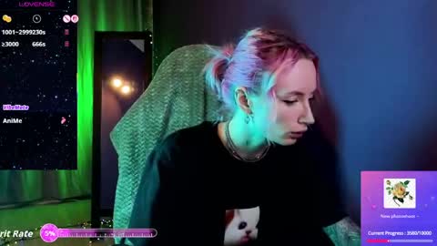 Snapshot of _helencarter chatting on 24, 4, 2026 Helen Carter 3 Next stream 2330 MSC online show from 24, 4, 2026