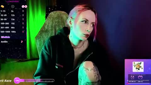 Snapshot of _helencarter chatting on 28, 5, 2026 Helen Carter 3 Next stream 2330 MSC online show from 28, 5, 2026