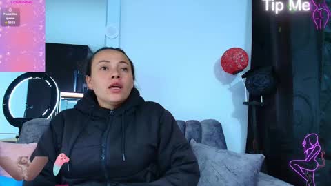 Honey online show from 15, 9, 2025