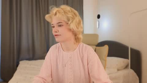 Snapshot of _honnyland chatting on 28, 5, 2026 Alisha online show from 28, 5, 2026