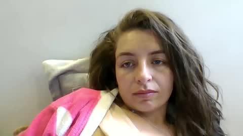 Snapshot of _isaabellaa chatting on 28, 4, 2026 Isa online show from 28, 4, 2026