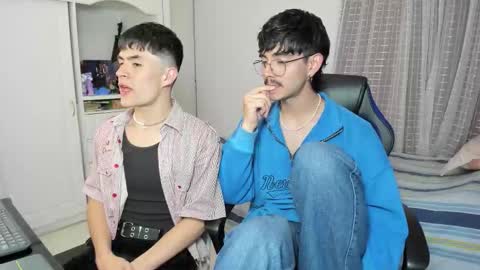 Snapshot of _jamesboy chatting on 31, 10, 2025 James online show from 31, 10, 2025