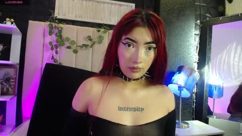 Mia online show from 21, 12, 2024