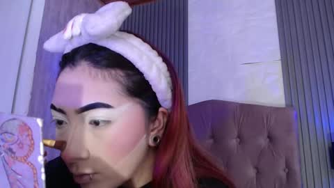 Snapshot of _johana18 chatting on 5, 11, 2025 Mia online show from 5, 11, 2025