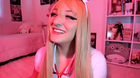 JULIANA online show from 8, 3, 2025