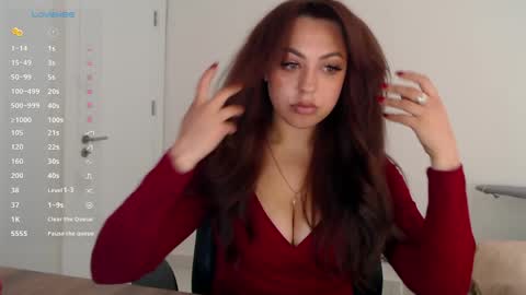 Snapshot of _just_a_queen_3 chatting on 7, 5, 2026 _just_a_queen_3 online show from 7, 5, 2026