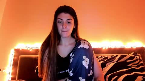 _just_a_simple_girl online show from 22, 12, 2024