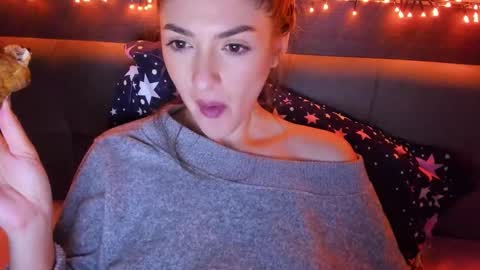 _just_a_simple_girl online show from 24, 10, 2025