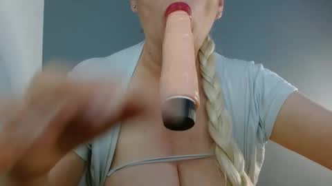 Keiila online show from 5, 4, 2026