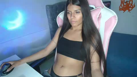 Snapshot of _kendall_jones chatting on 8, 2, 2025 _kendall_jones online show from 8, 2, 2025