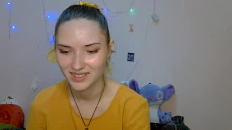 _kikiclark_ online show from 10, 9, 2025