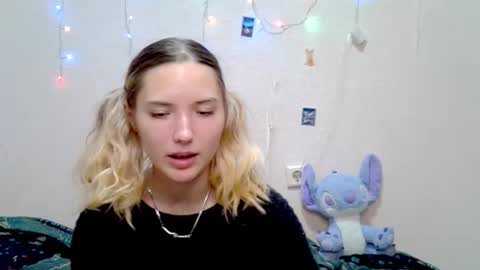 _kikiclark_ online show from 24, 9, 2025