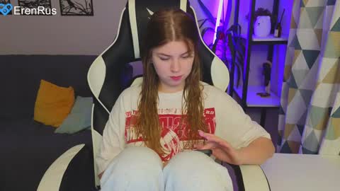 Snapshot of _kirieshka chatting on 8, 12, 2024 Molly   Emily online show from 8, 12, 2024