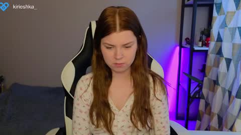 Snapshot of _kirieshka chatting on 5, 1, 2025 Molly   Emily online show from 5, 1, 2025