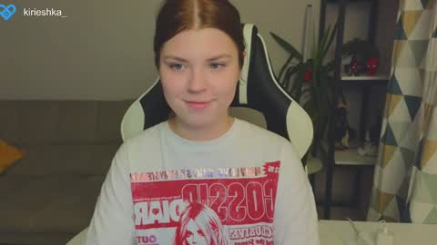 Snapshot of _kirieshka chatting on 10, 1, 2025 Molly   Emily online show from 10, 1, 2025