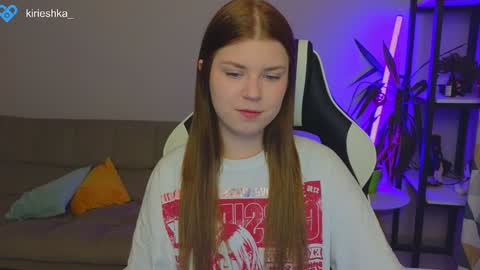 Snapshot of _kirieshka chatting on 13, 1, 2025 Molly   Emily online show from 13, 1, 2025