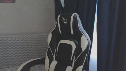 Snapshot of _kirieshka chatting on 23, 9, 2025 Molly   Emily online show from 23, 9, 2025