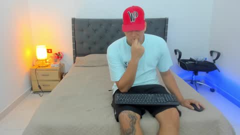 your favorite girl online show from 22, 12, 2024