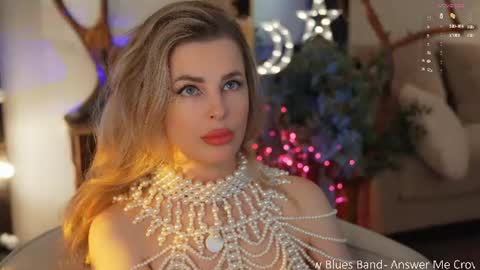 Snapshot of _lady__m_ chatting on 6, 7, 2026 _lady__m_ online show from 6, 7, 2026
