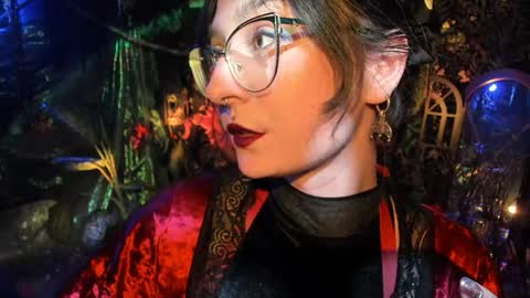 Lady Luna online show from 2, 4, 2026