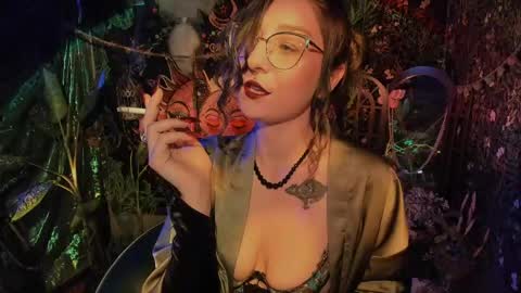 Snapshot of _lady_luna_ chatting on 12, 5, 2026 Lady Luna online show from 12, 5, 2026