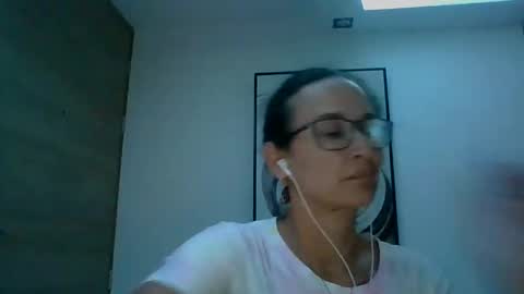 Snapshot of _laflaka2024 chatting on 16, 9, 2025 SANDRA online show from 16, 9, 2025