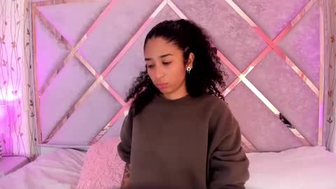 Lanna  online show from 13, 1, 2025