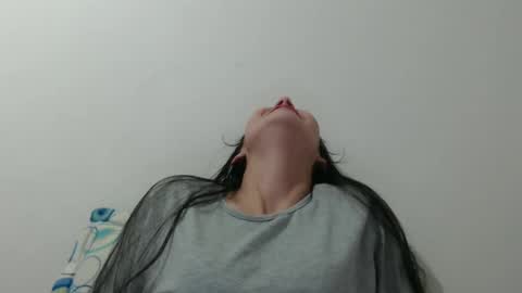 Snapshot of _laureneyes chatting on 12, 12, 2024 Lauren 3 online show from 12, 12, 2024