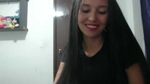 Snapshot of _laureneyes chatting on 9, 9, 2025 Lauren 3 online show from 9, 9, 2025