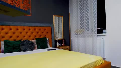 Lena Paul online show from 20, 2, 2025