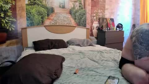 _litteangie_ online show from 14, 2, 2026