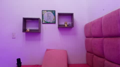 Lorrayne online show from 5, 2, 2025