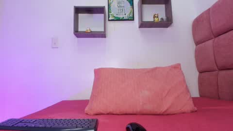 Lorrayne online show from 8, 2, 2025