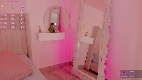 Snapshot of _lovelymia_ chatting on 12, 5, 2026 Mia online show from 12, 5, 2026