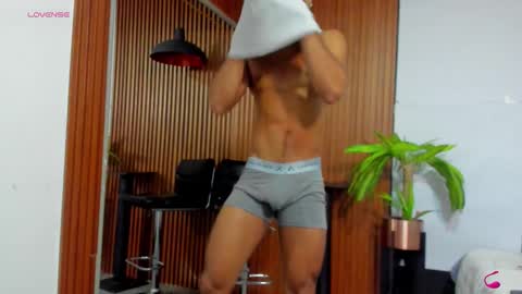 _luca_flame online show from 20, 11, 2025