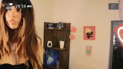 Snapshot of _lucy_white_ chatting on 26, 11, 2025 Lucy online show from 26, 11, 2025