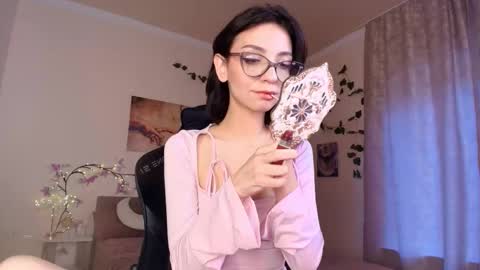 Luna online show from 12, 10, 2025