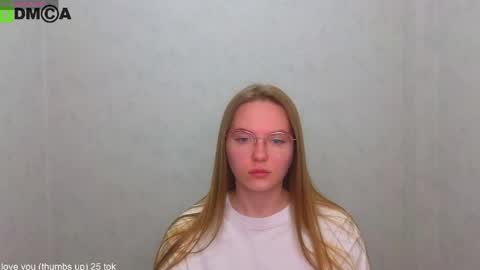 Snapshot of _lysafeta_ chatting on 25, 5, 2026 Welcome guys Pleasure to see you all here My name is Lysafeta and MichaelaTip menu is active Private is open online show from 25, 5, 2026