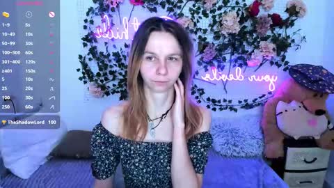 Scarlett online show from 4, 12, 2025