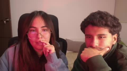 max and abby online show from 21, 7, 2026