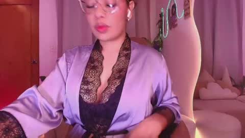 Snapshot of _megan_akbar chatting on 12, 5, 2026 Marce online show from 12, 5, 2026