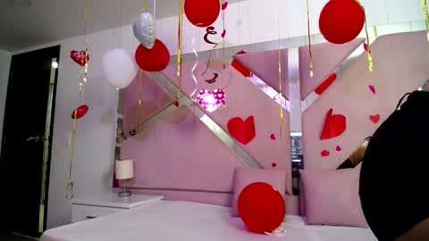  Mia  online show from 15, 2, 2025