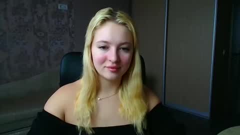 Snapshot of _mila_la_ chatting on 6, 2, 2026 Melanie online show from 6, 2, 2026